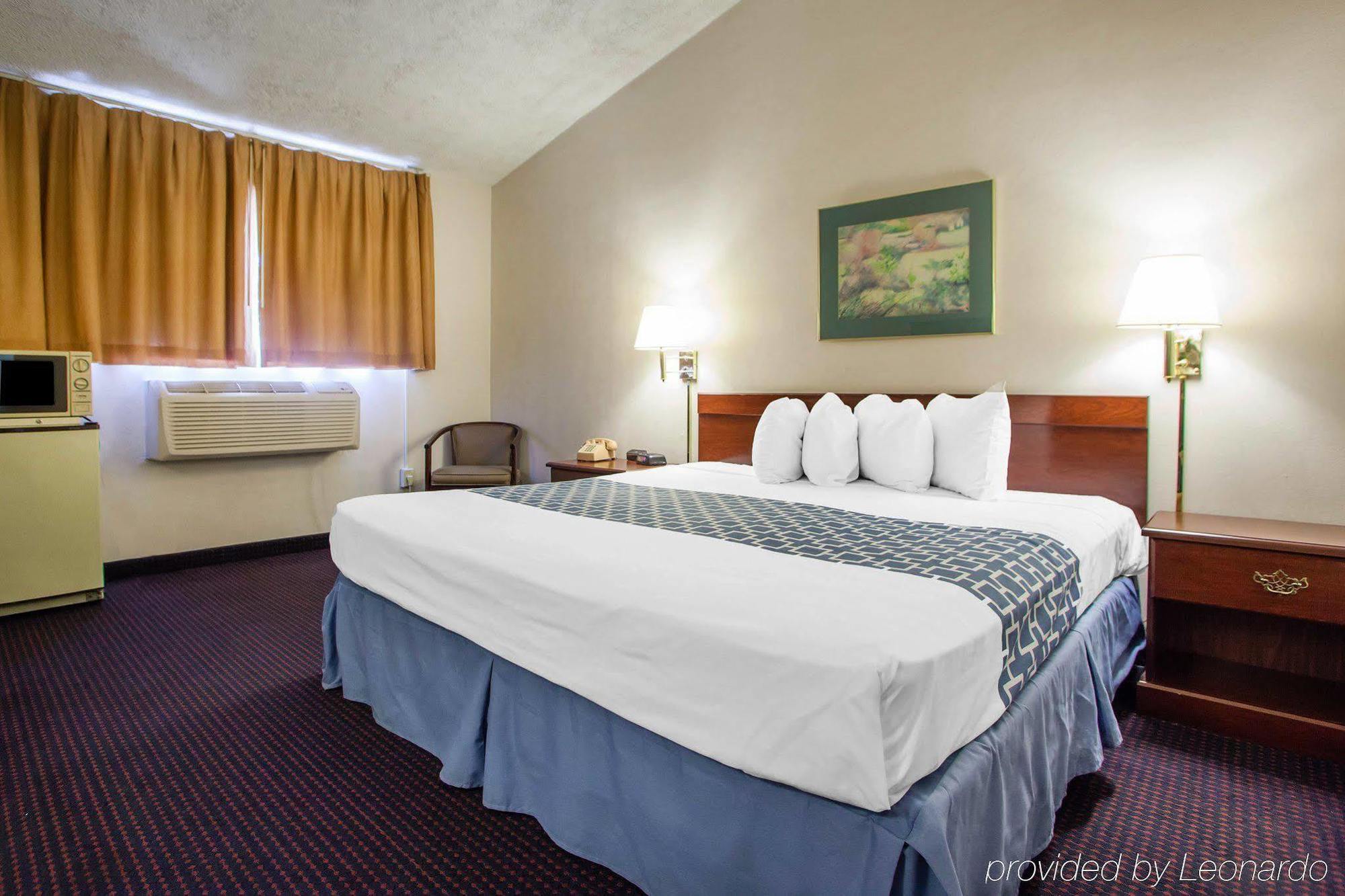 Parkview Inn And Conference Center Аллентаун Экстерьер фото